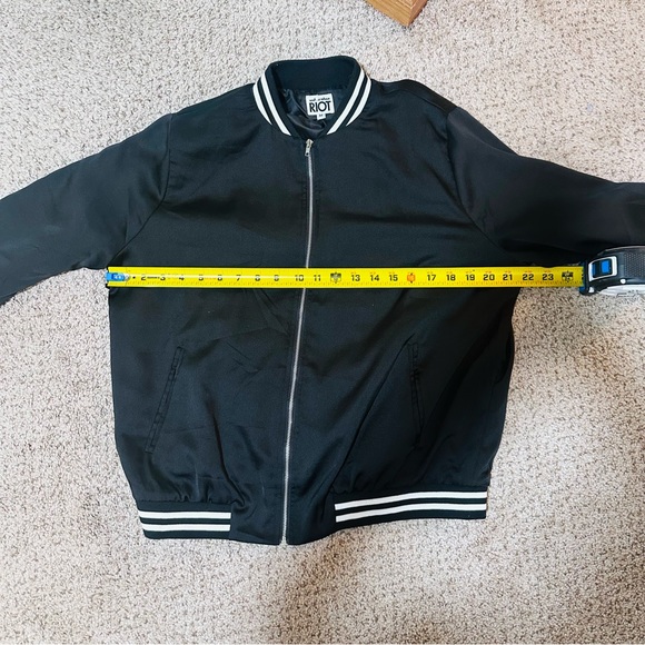 Sub_Urban RIOT Black Good Vibes Varsity Bomber Jacket Size Medium - Picture 4 of 10
